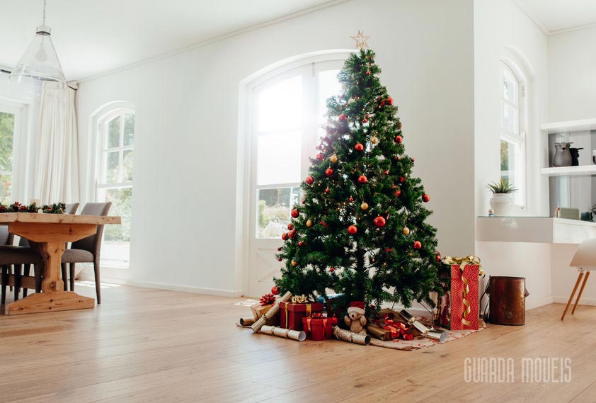 12 dicas para desmontar e guardar árvore de Natal - Guarda Móveis